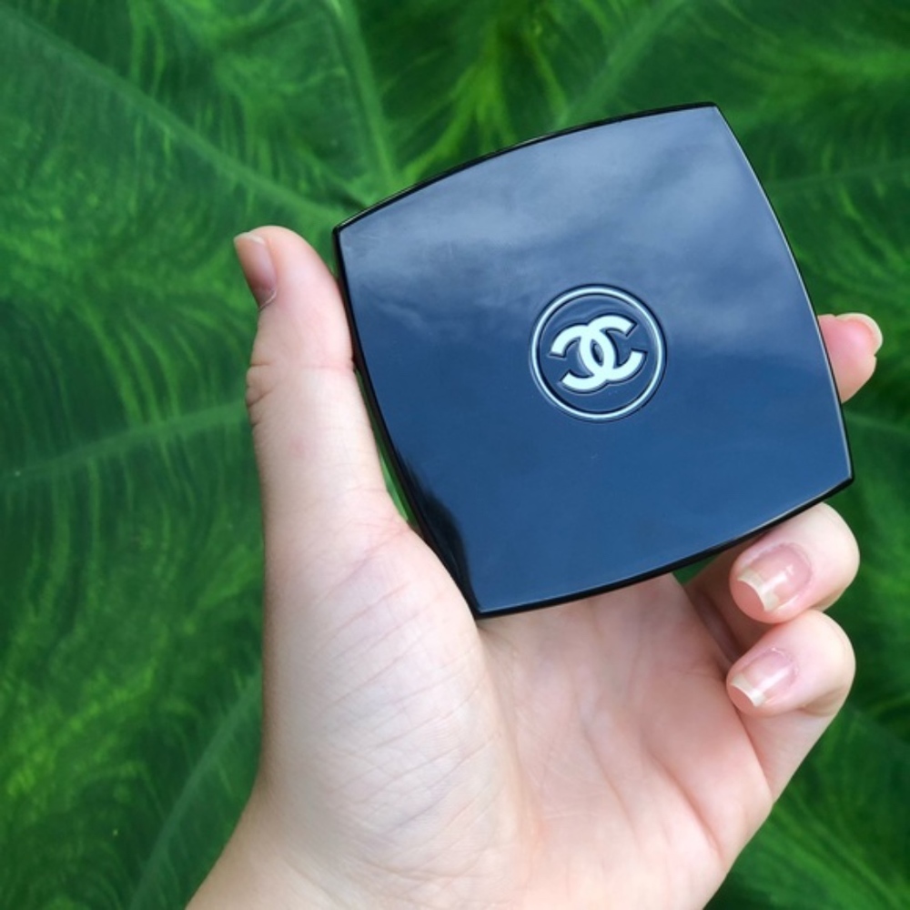 1 HOUR SALE⭐️ NIB CHANEL Blush "320 Rouge Profond"